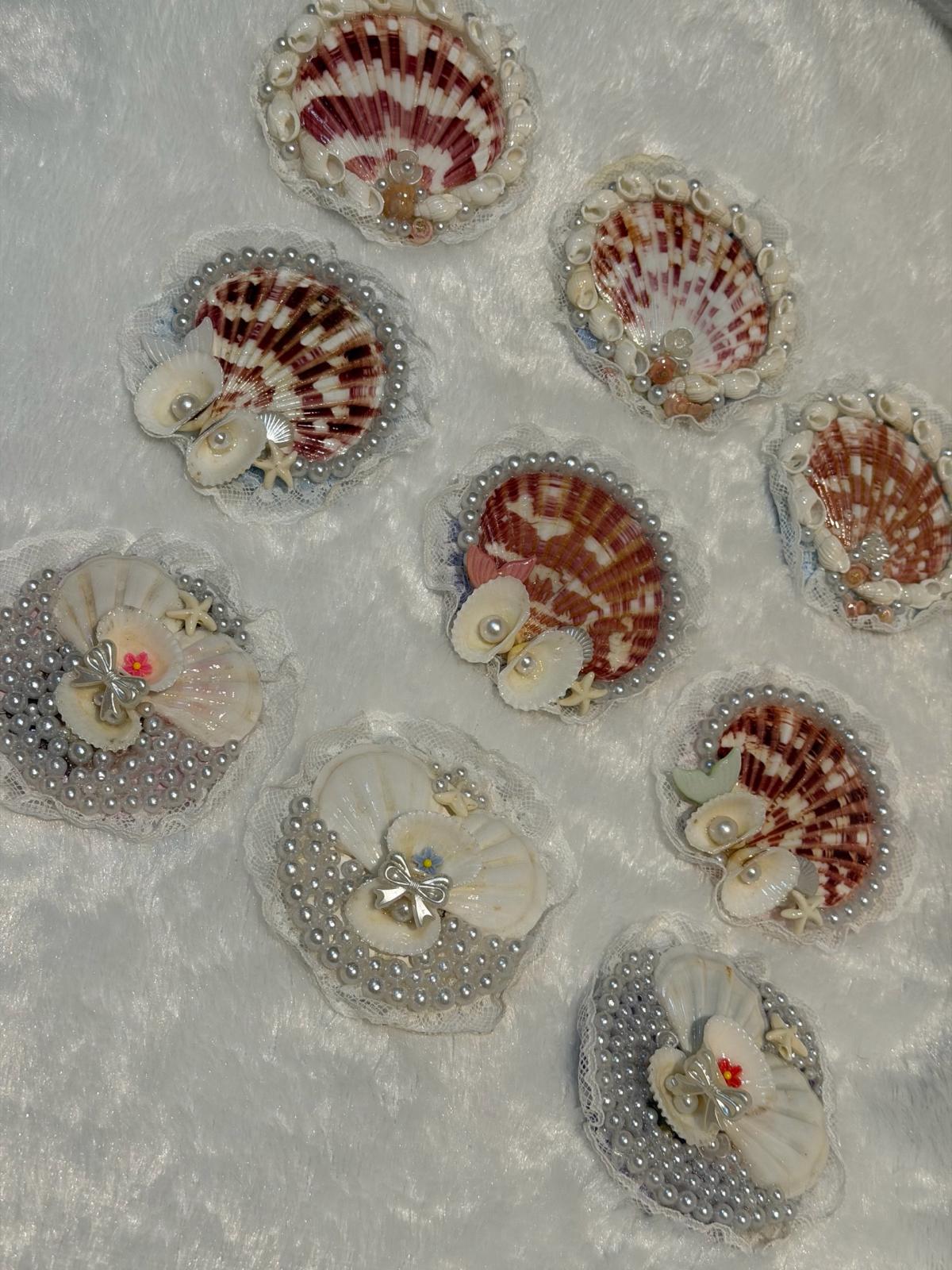 seashell pocket mirror