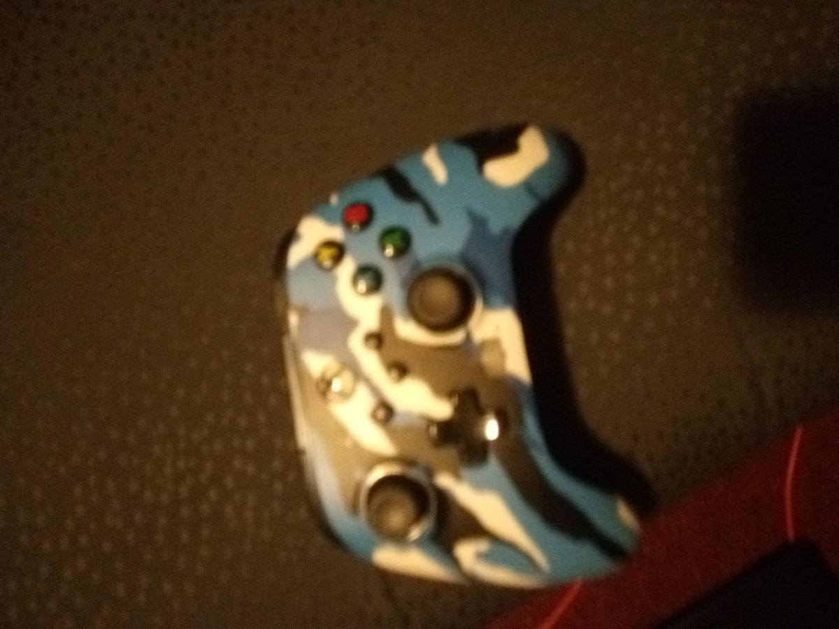 all Xbox one controller each one is 25 all together is 100