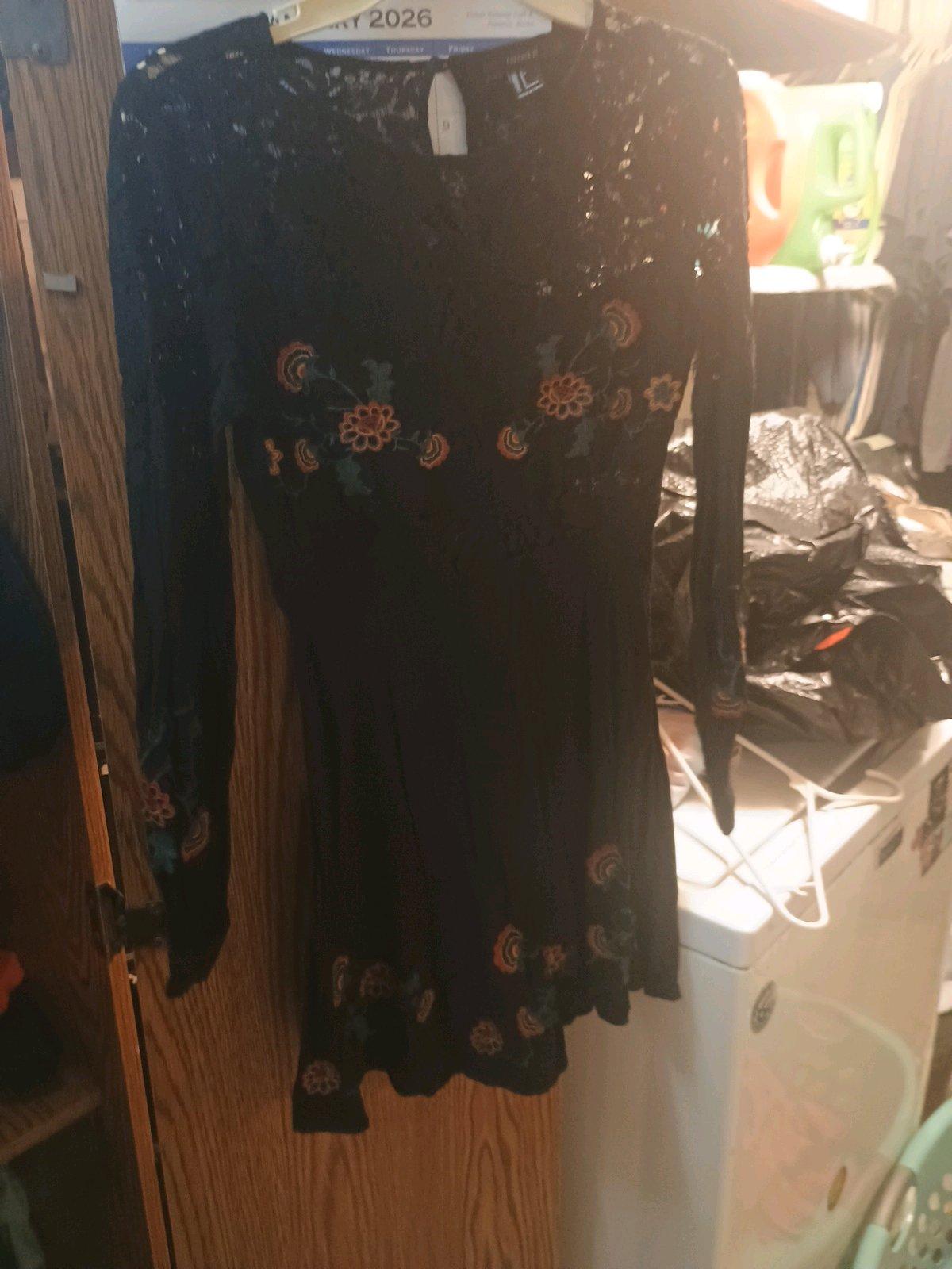 Ladies pants 15 obo size 3 black lace shirt M 10 obo ss15