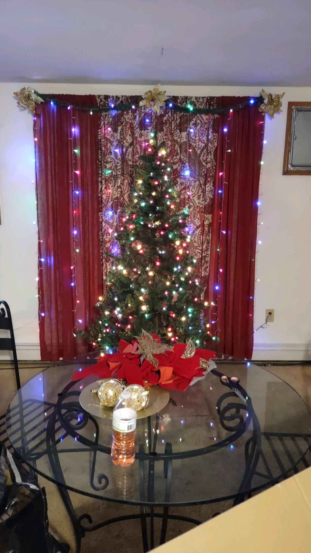 Glass table of 4 chair