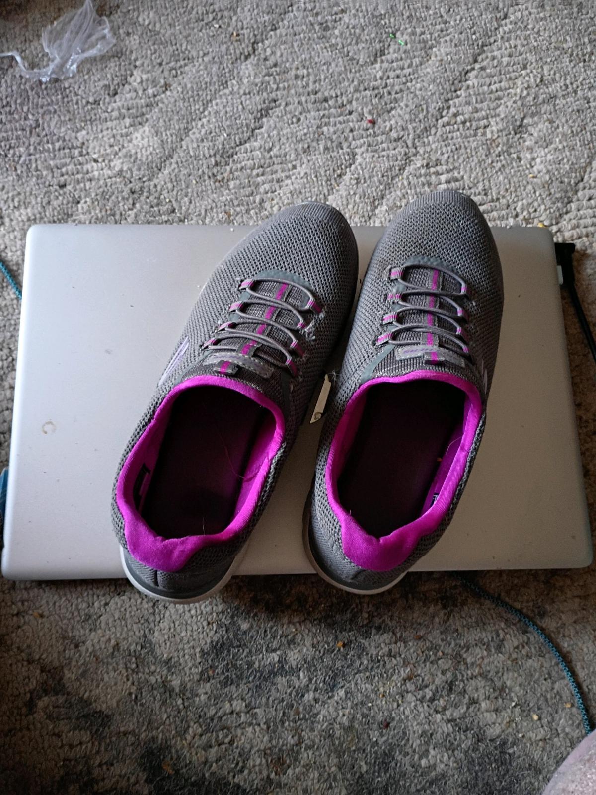 womens Sketchers
