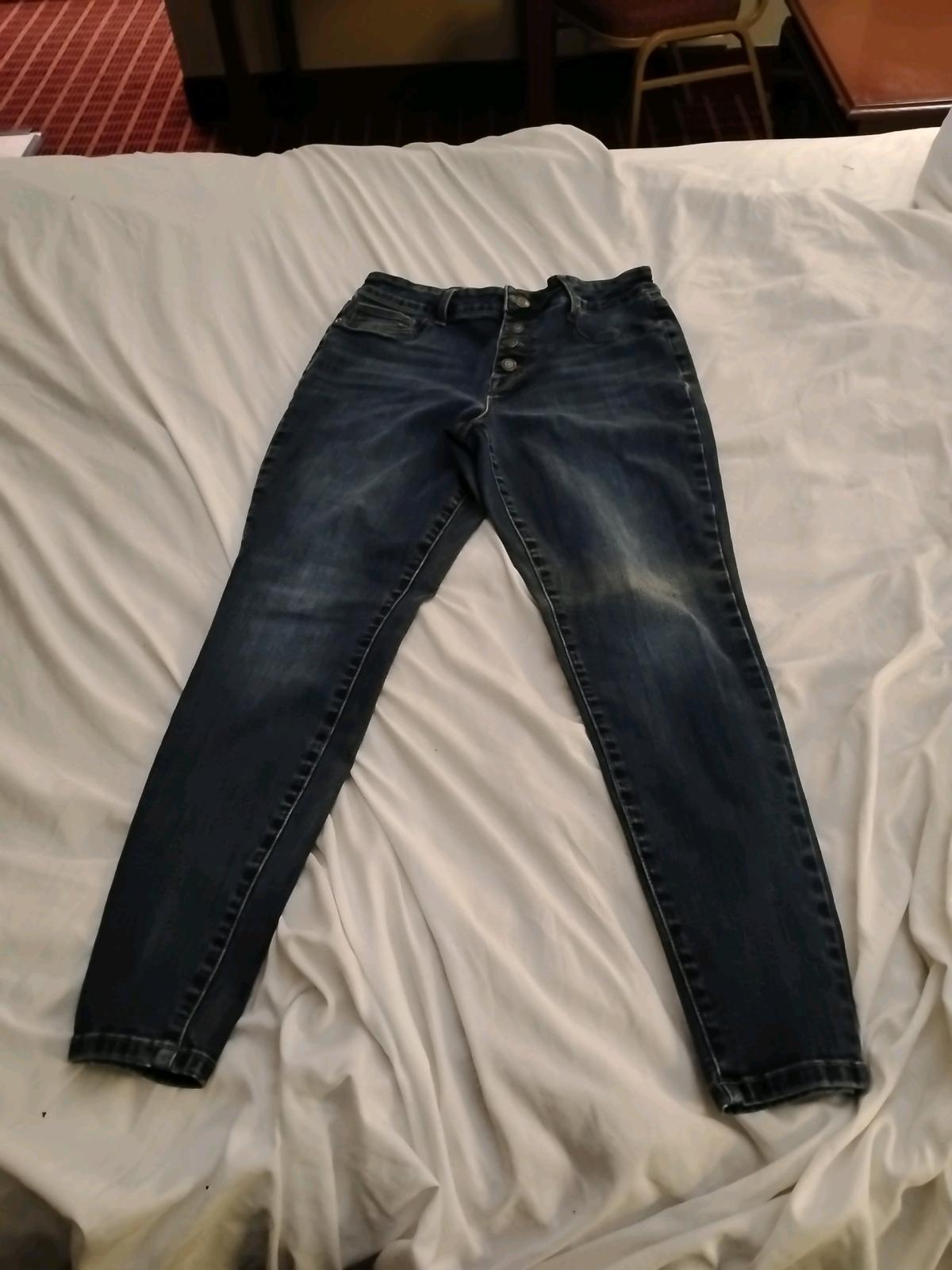 dark blue jeans Large High Rise
