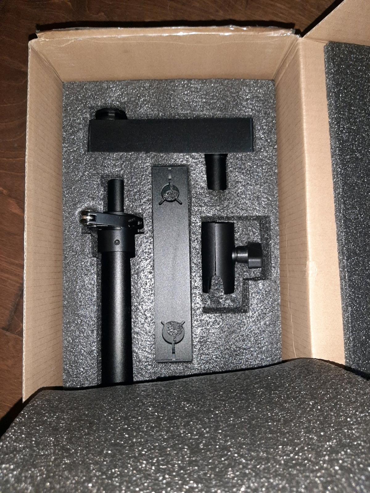 Universal Vehicle Laptop Mount