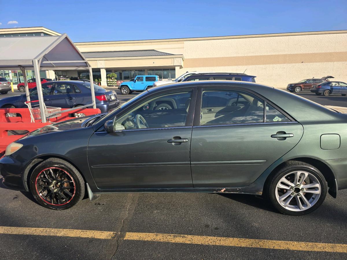 Toyota Camry LE, 178000 miles, used