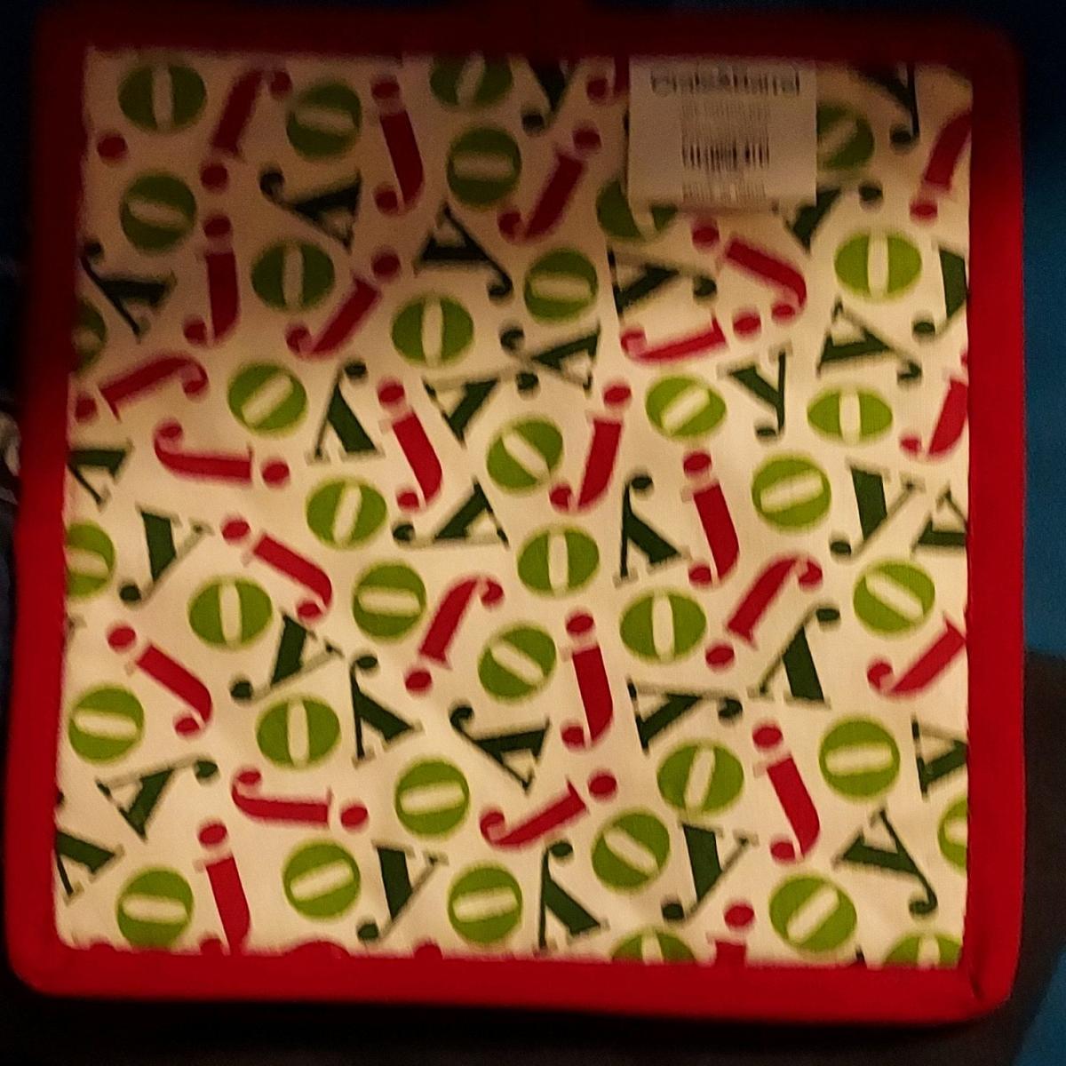 Crate and Barrel JOY Potholder Set Cotton Red Green White Ch