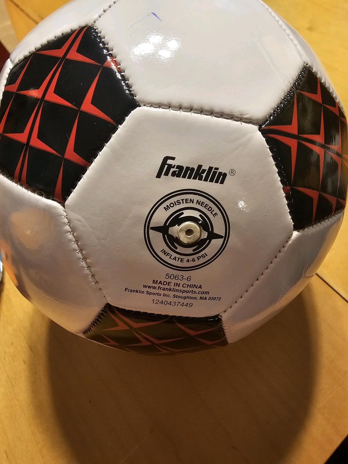 Franklin 3 official size Siccer balls
