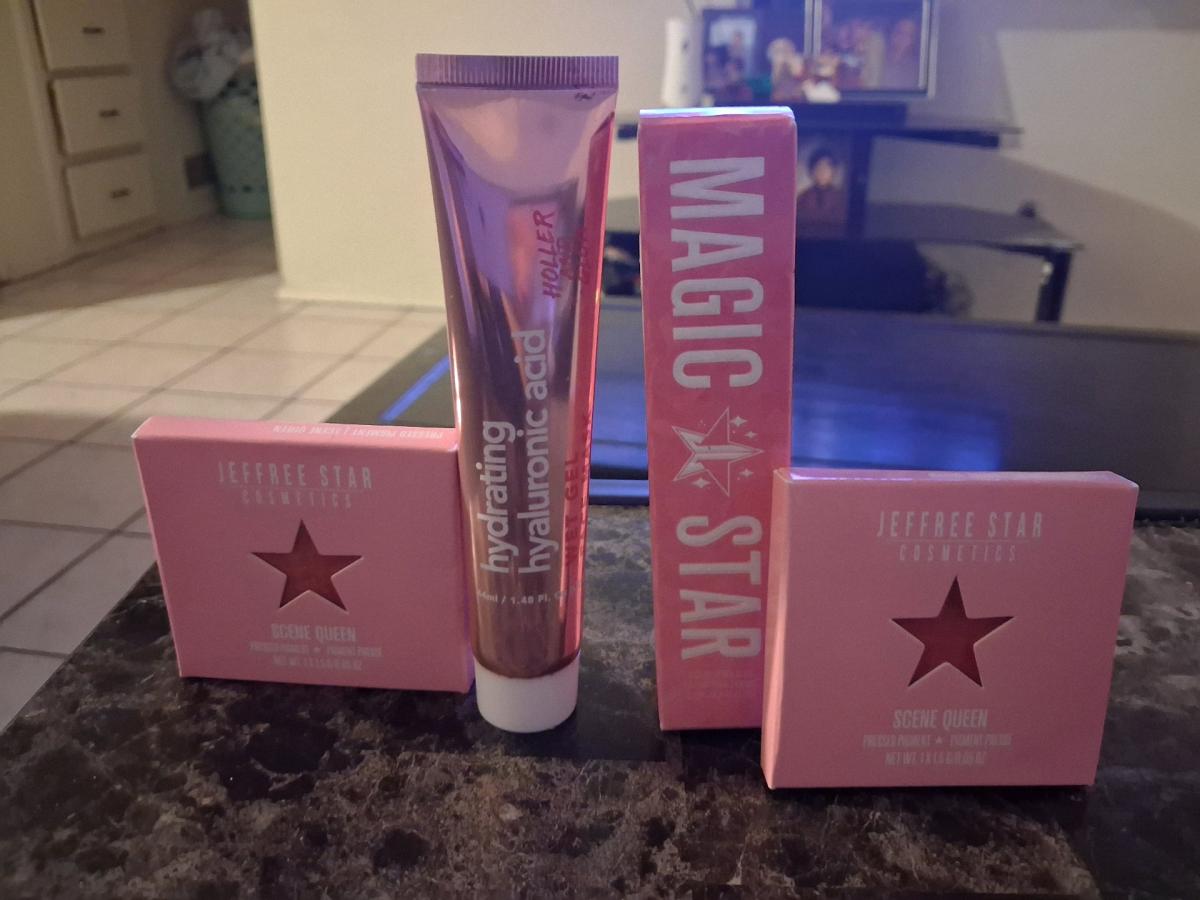 Magic Star Concealer Scene Queen Pressed hyaluronic acid