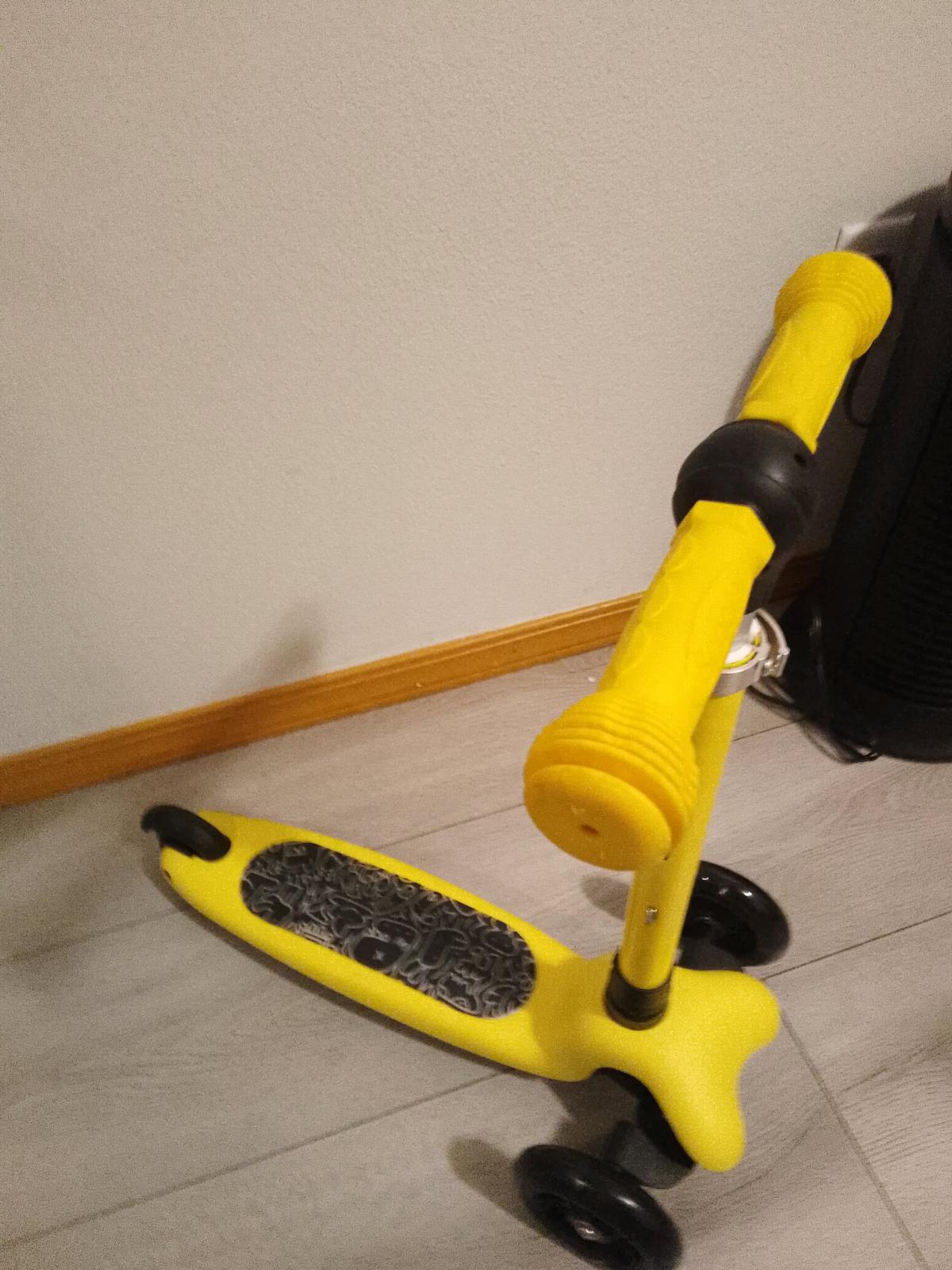 3 wheel kids scooter