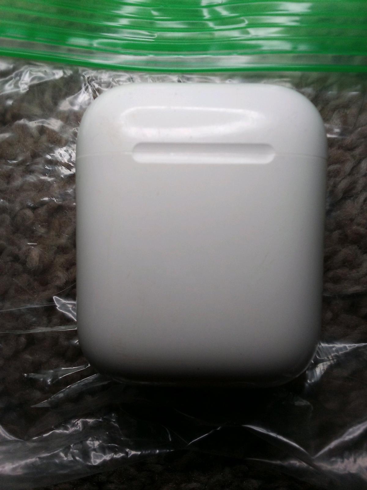 3rd Generation Airpods with MagSafe Charging Case