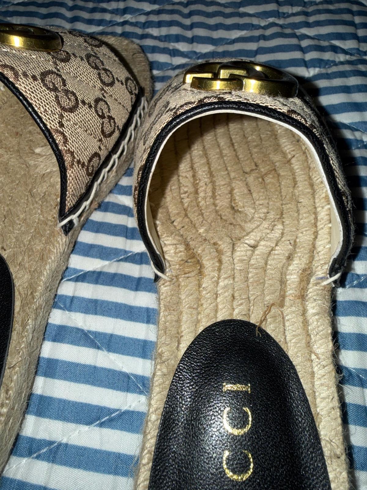 Brown sandals  sandalias