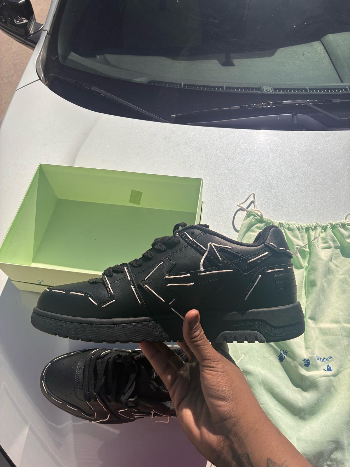 off white straitoral stitch