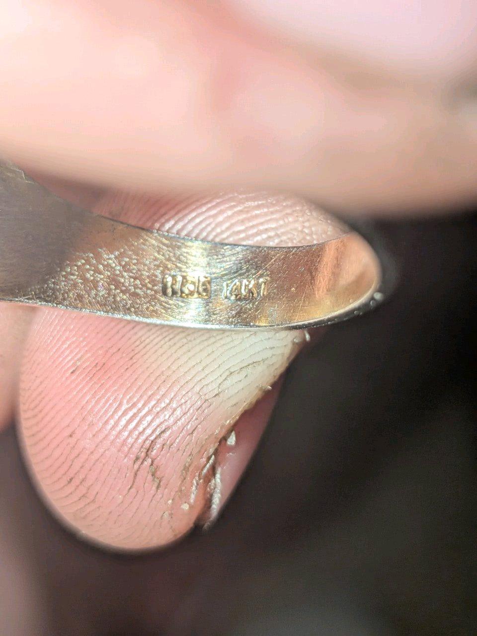 14 k gold diamond cluster ring with over a carat and a half