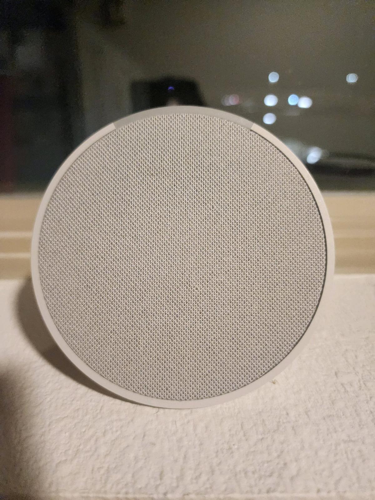 Amazon Echo Dot parlante Alexa con sonido vibrante