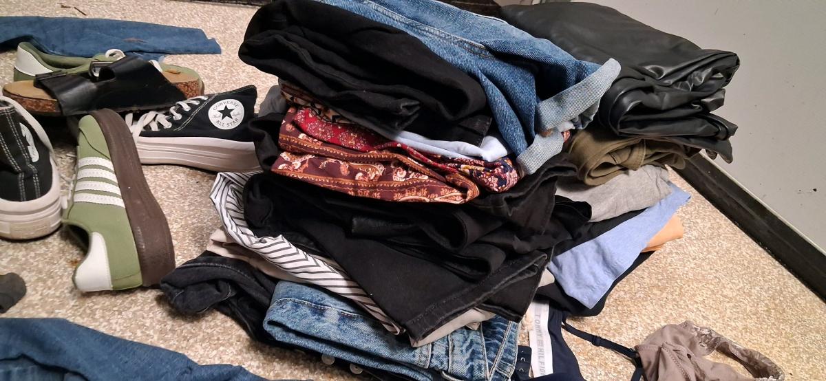Huge lot of clothes size Mto XL