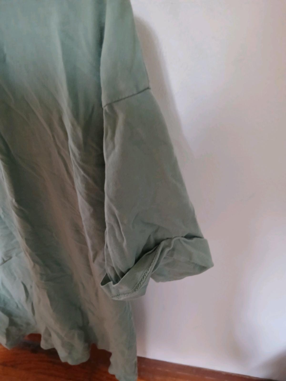 womens Zara tee shirt