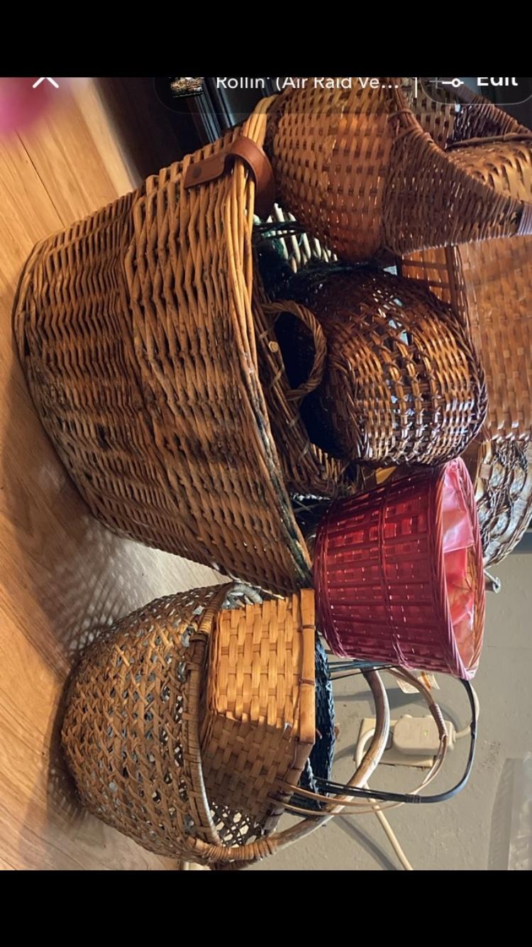 basket bundle30 Huggies20 belt15