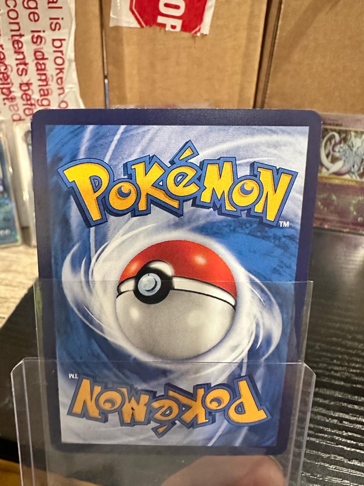 Pokemon TCG Umbreon Neo Discovery  1st Edition NM