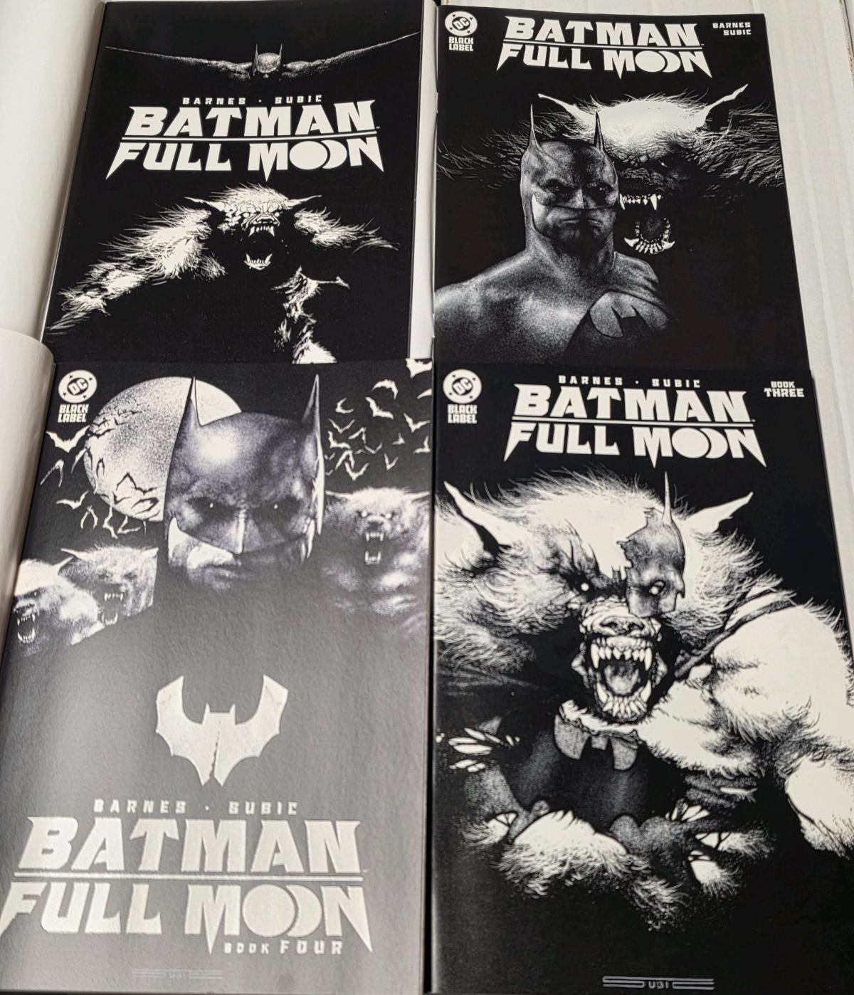 DC Comics Batman Full Moon Full Set Glow In The Dark Covers