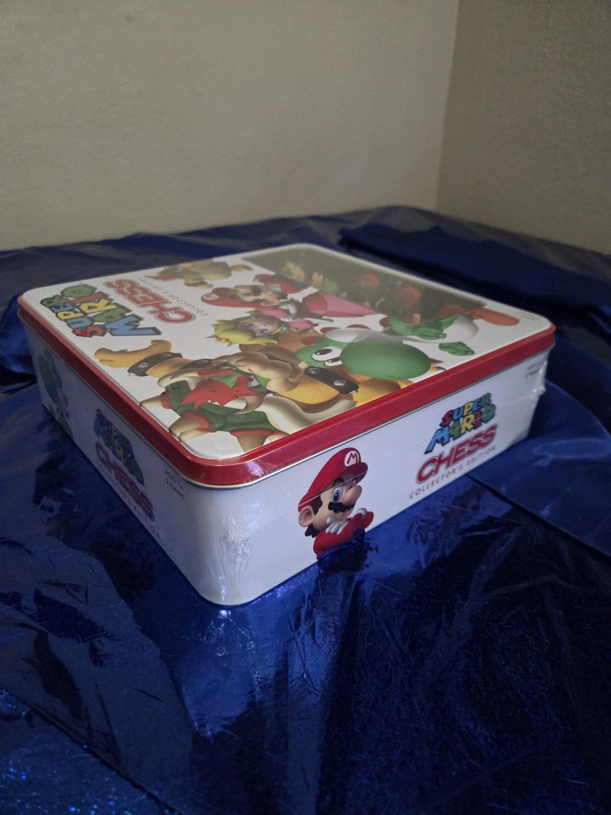 SUPER MARIO CHESS SET