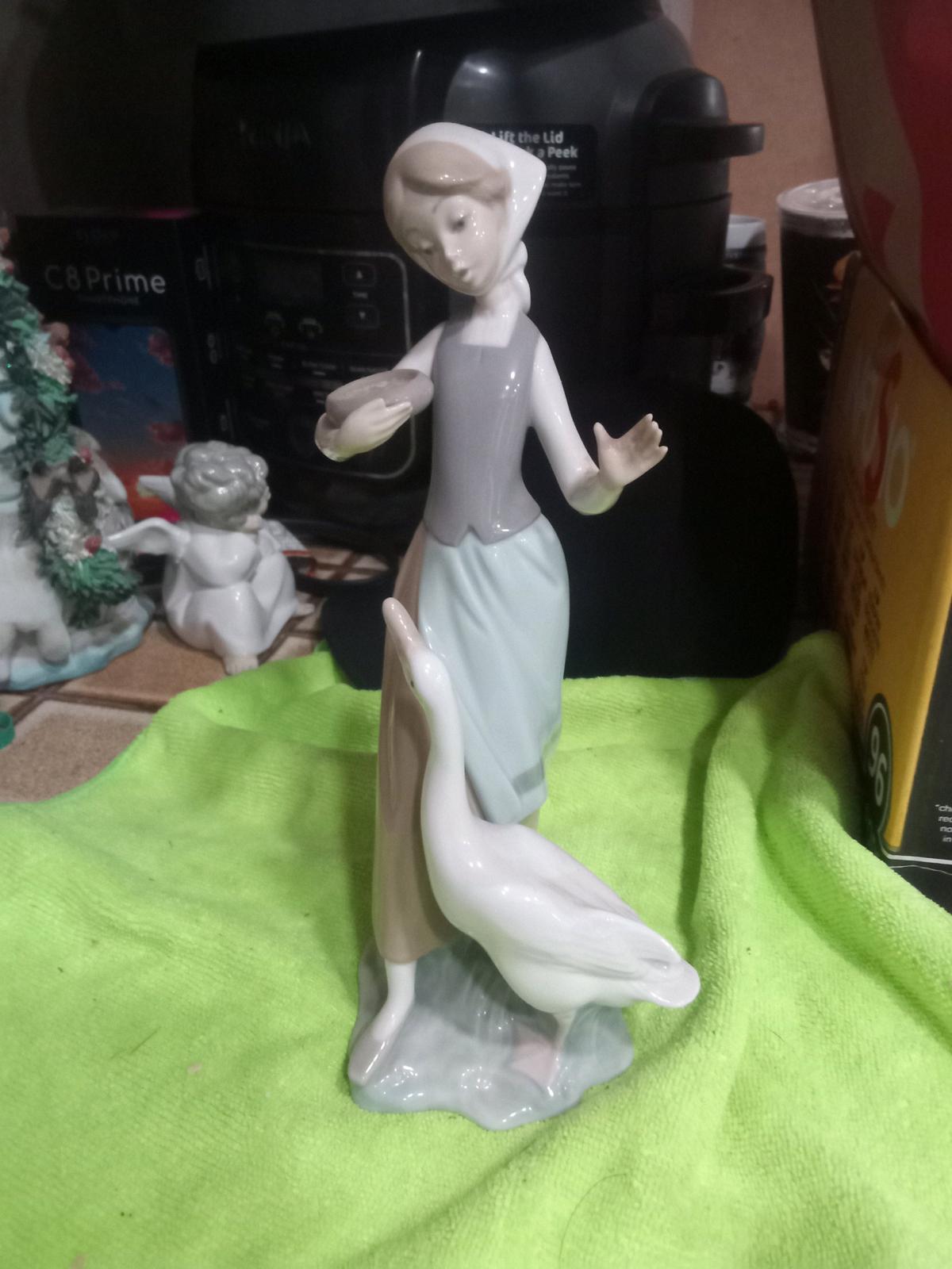 lladro figurine