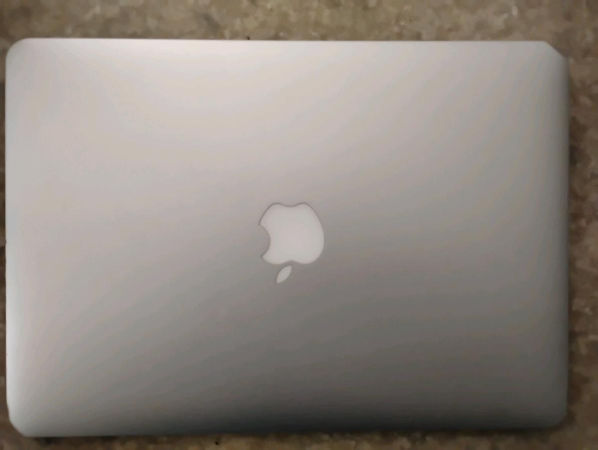 Mac Book Air 2012 For Parts
