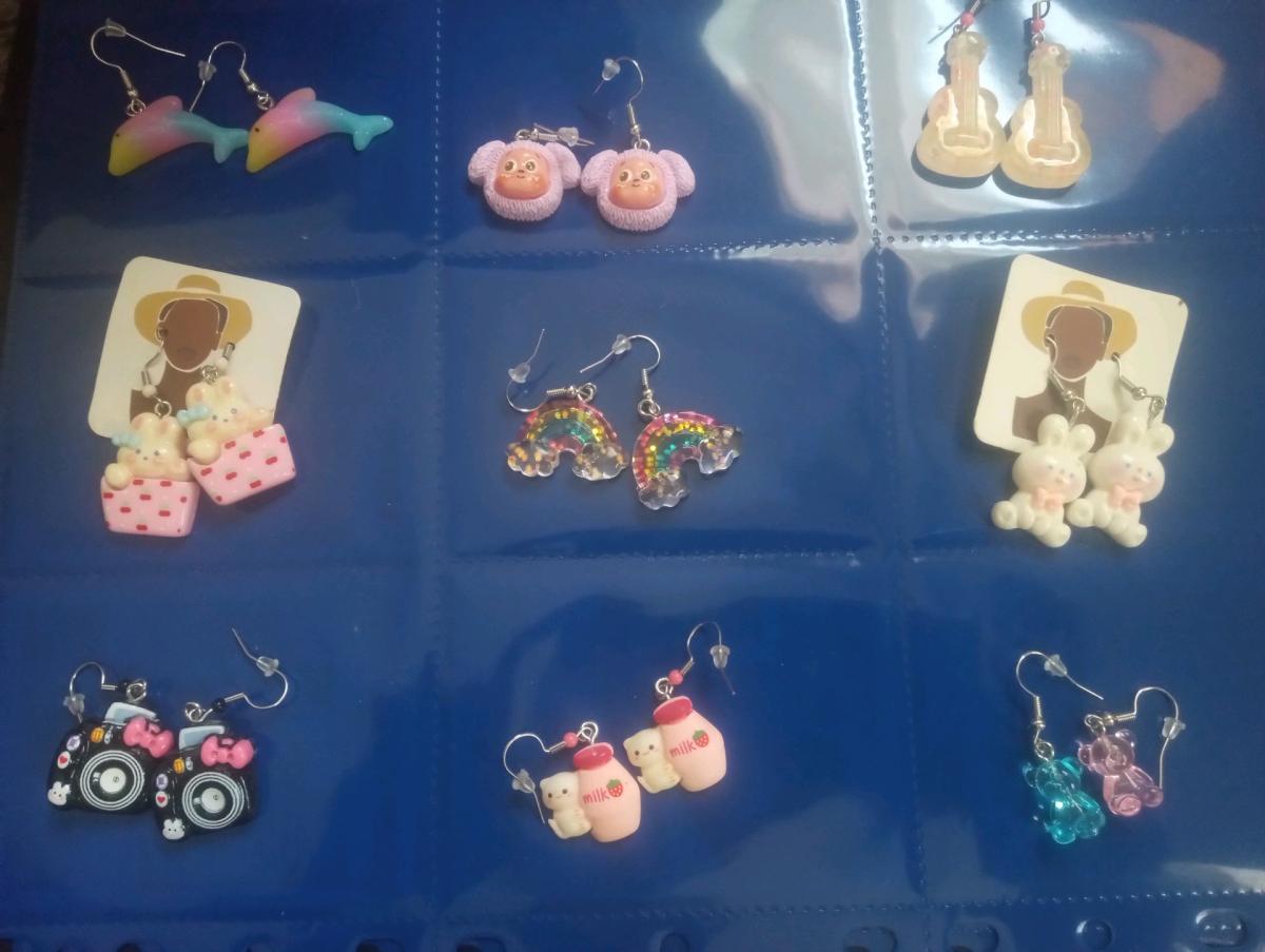 earrings