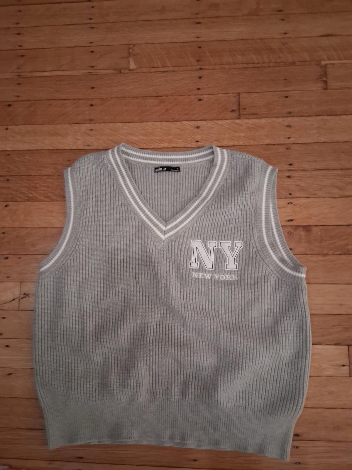 soft comfy NY gray sweater vest