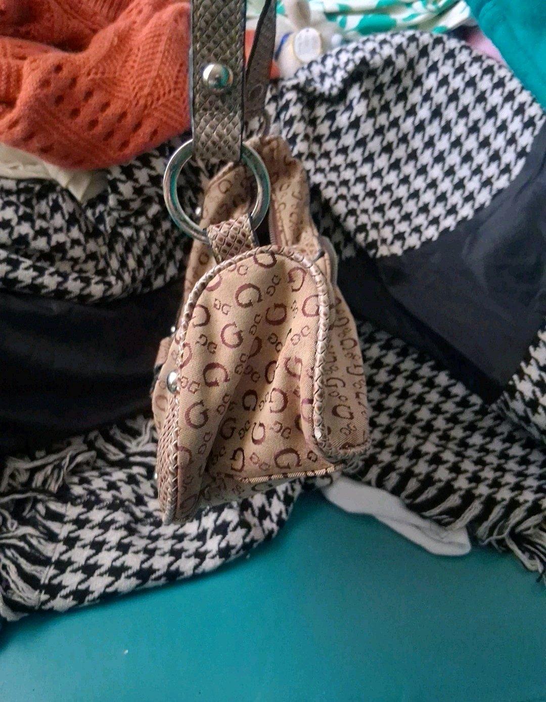 Vintage 2000 Guess Handbag shoulderbag