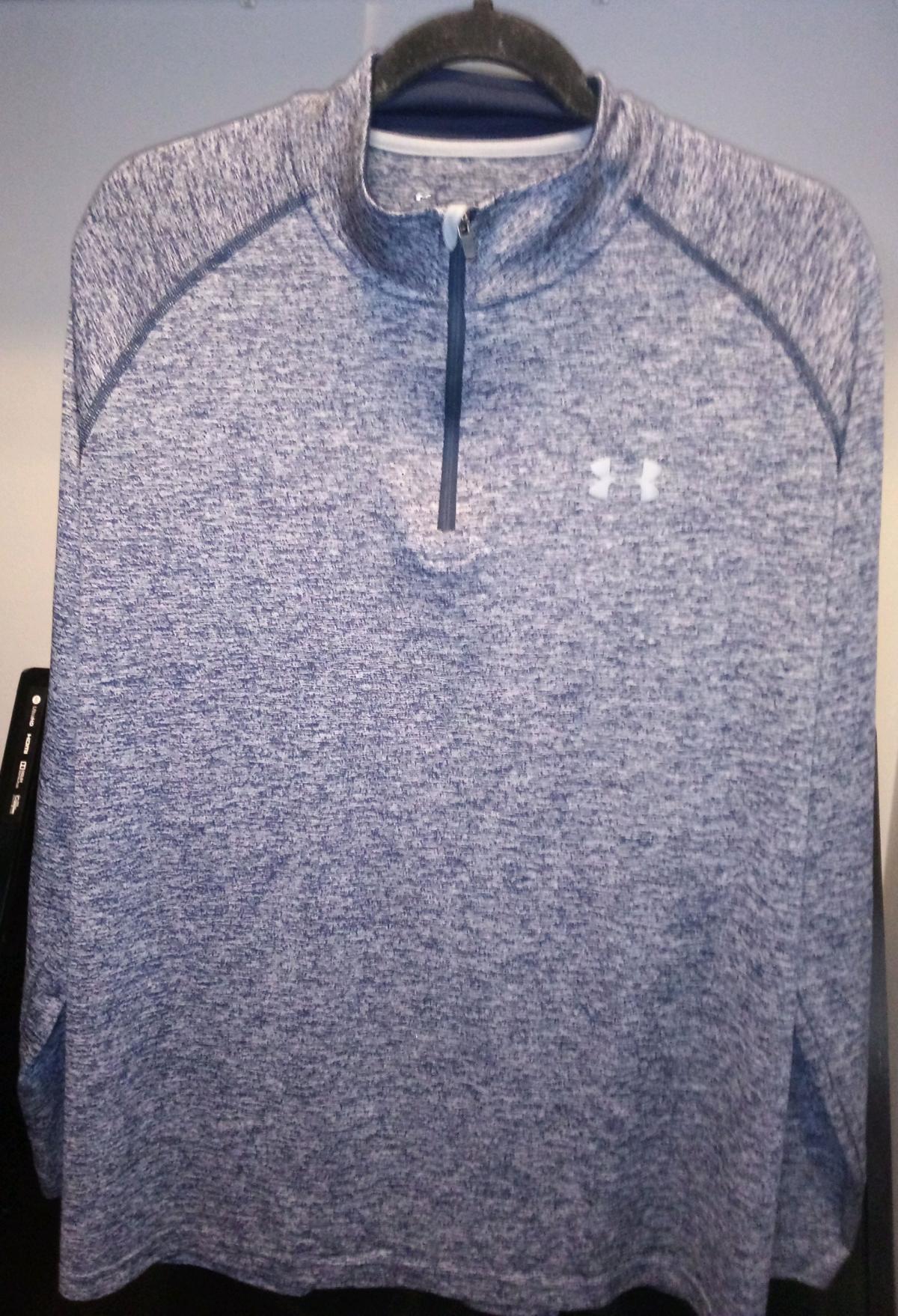 Under Armour Half Zip Pullover Small