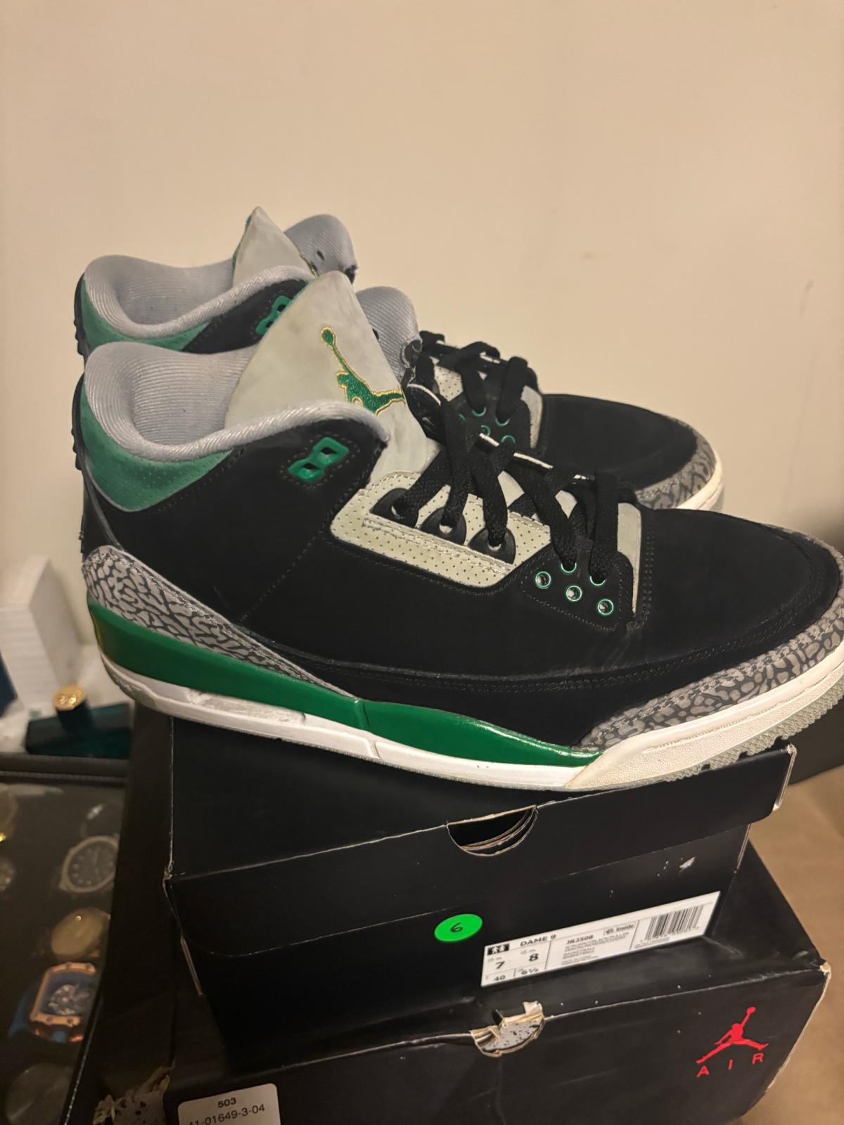 Jordan 3 pine green