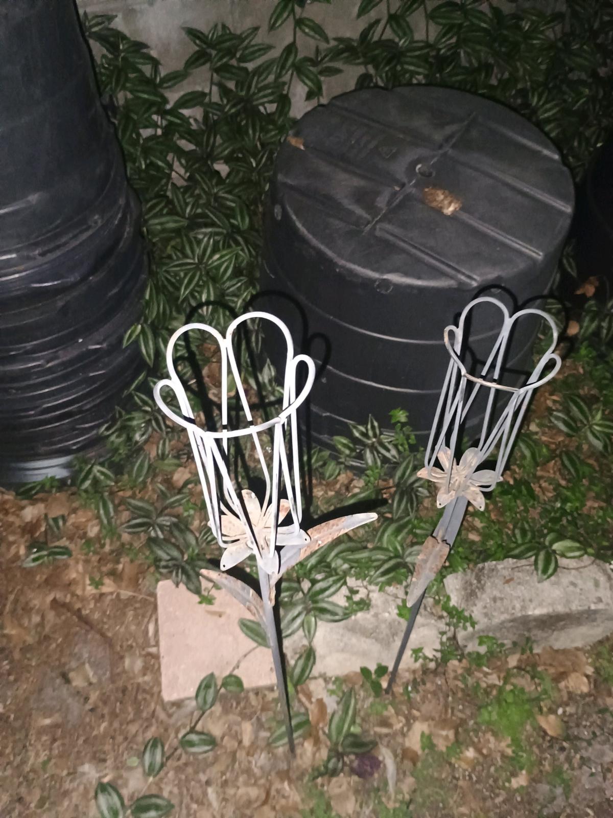 garden decor pots and iron
