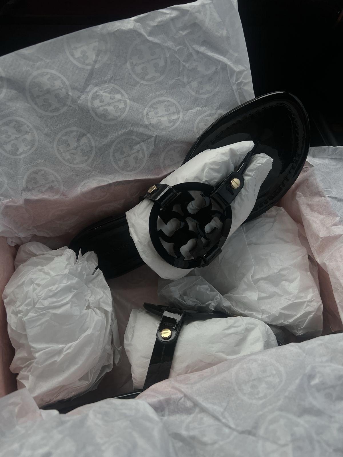 black tory burch sandals