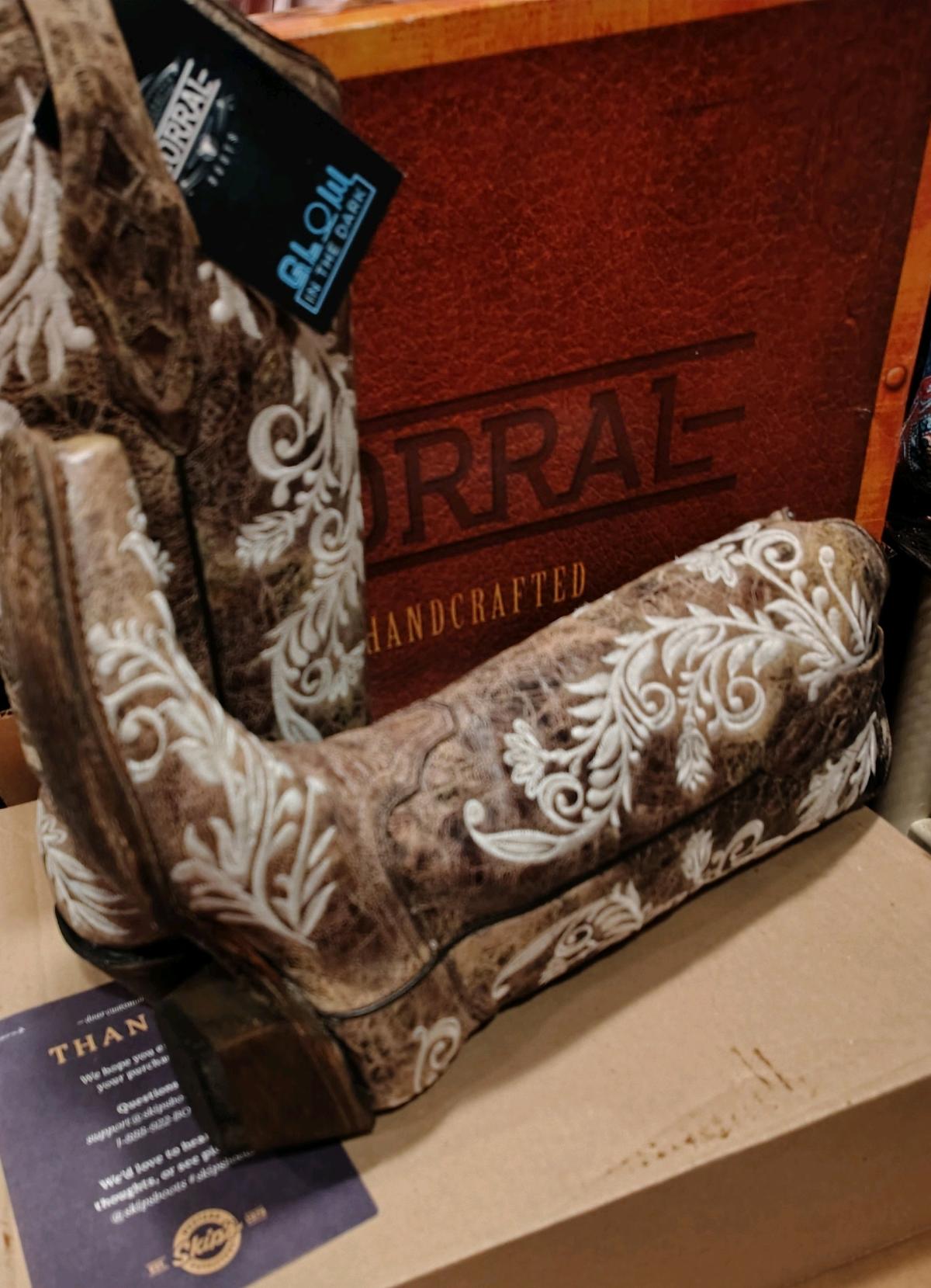 Corral Womens Glow in the Dark Western Boots