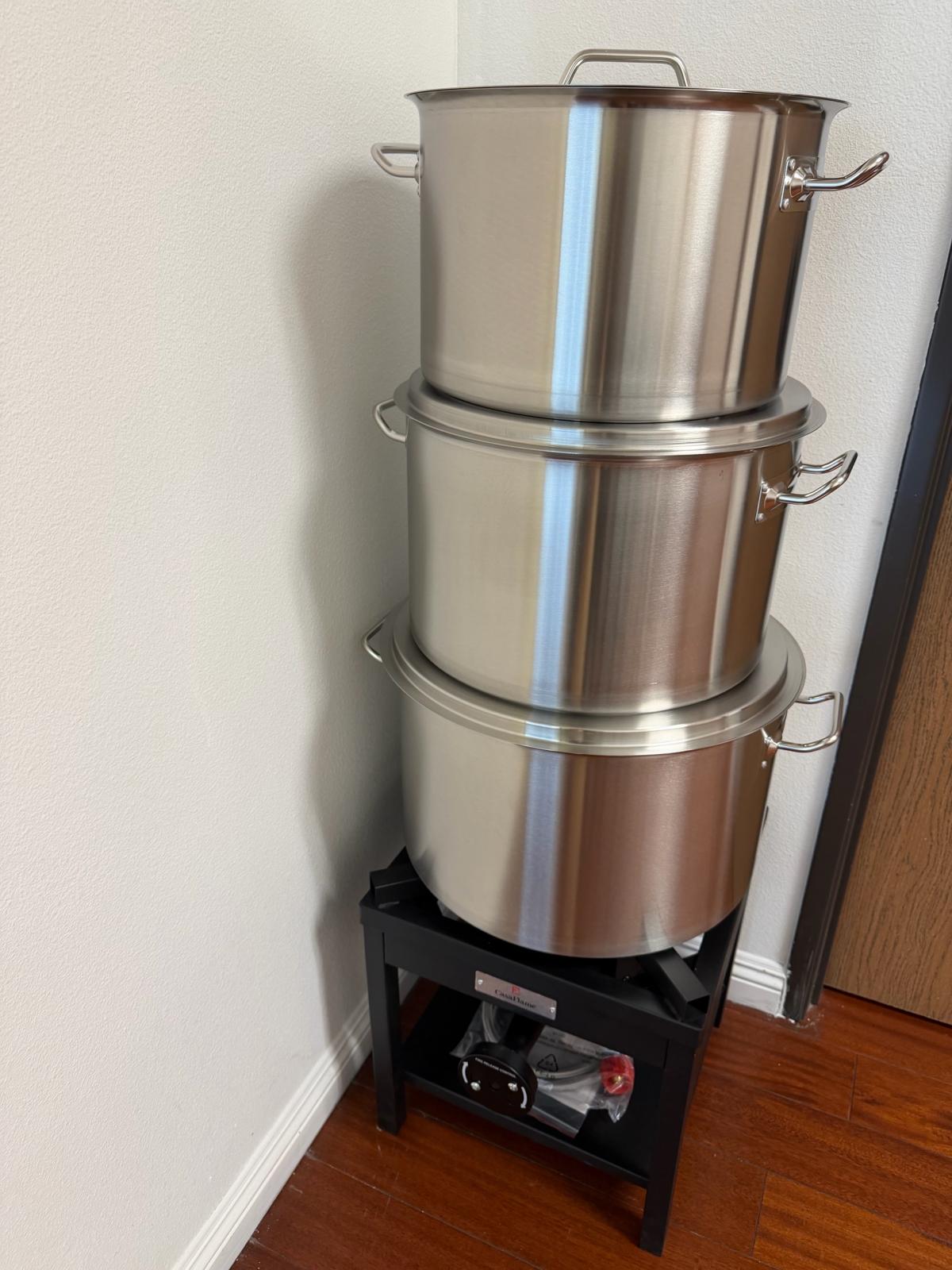 Brand New  Never UsedProfessional Outdoor Large Capacity Coo