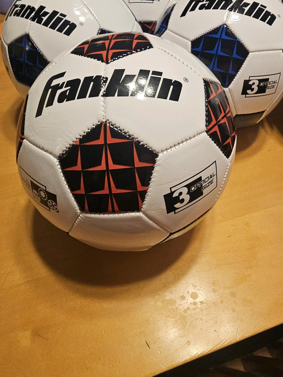Franklin 3 official size Siccer balls