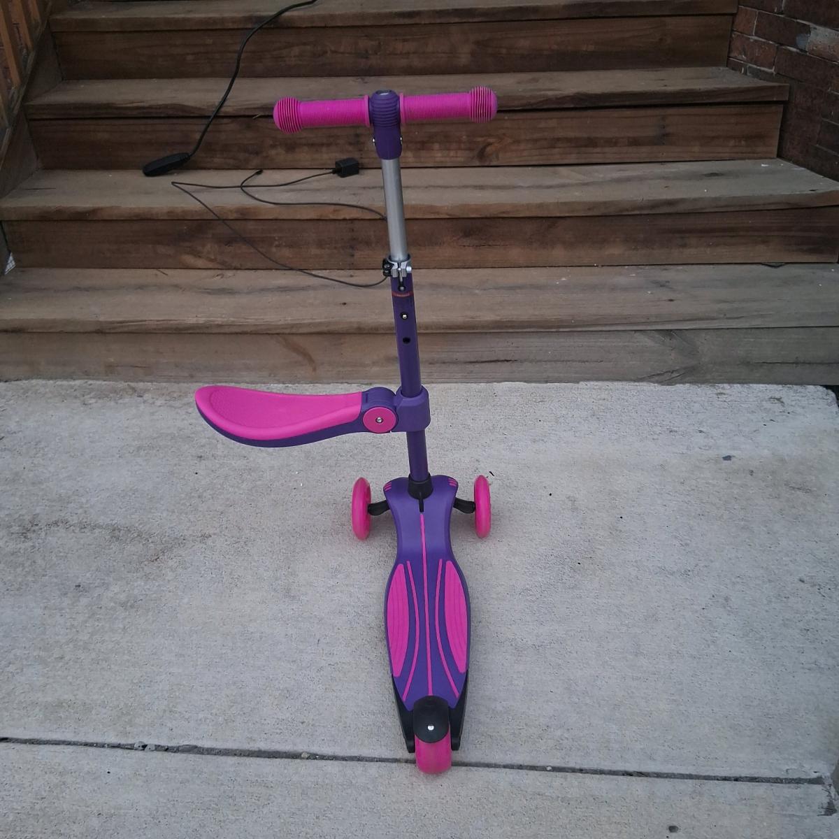 GOTRAX 2in1 Scooter  Toddler to Kid Light Up Wheels