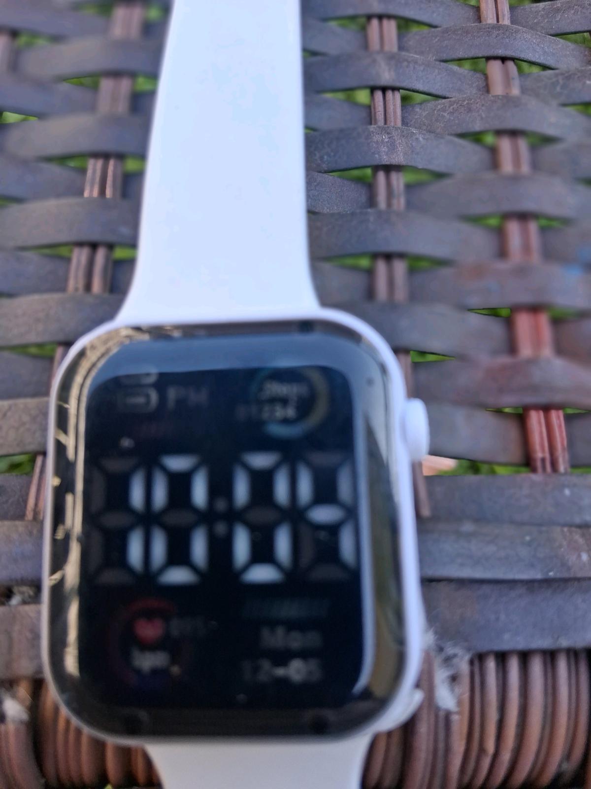 Set of two Ladies Fashionable Watches