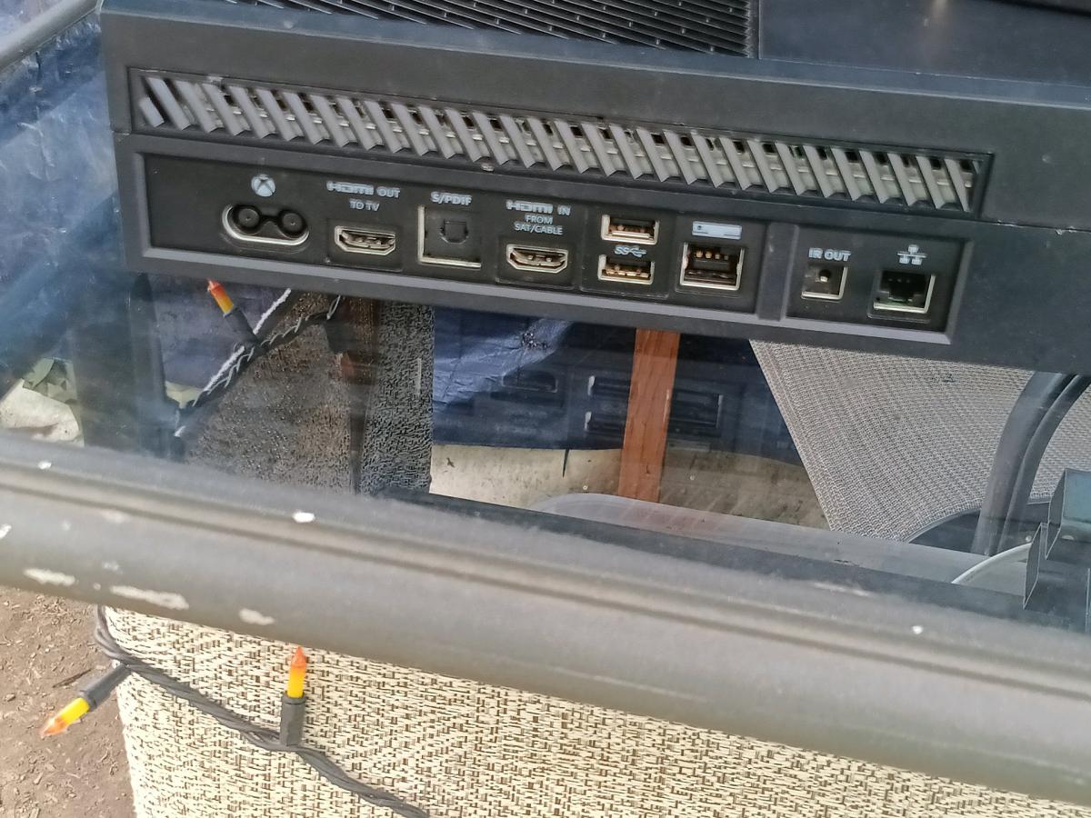 Xbox one consoles and random games