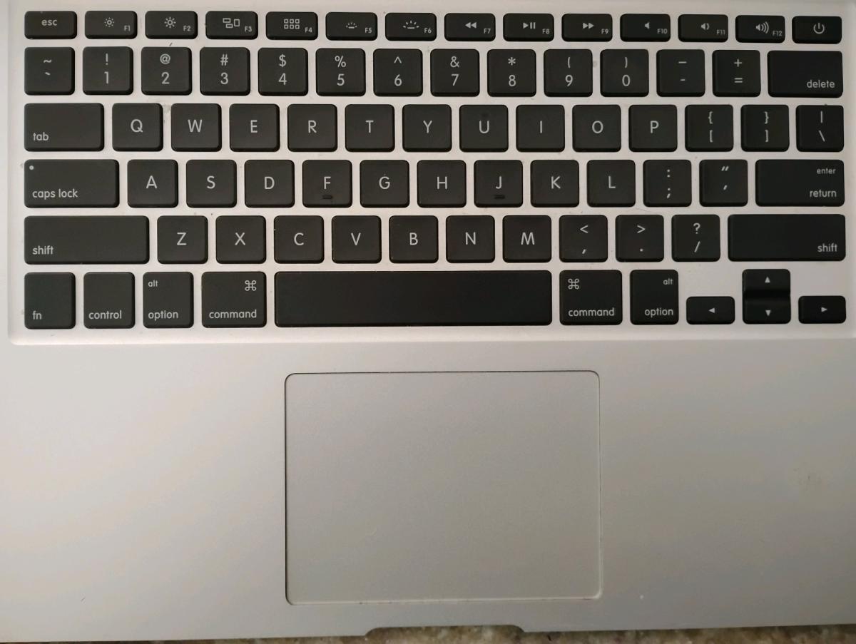 Mac Book Air 2012 For Parts