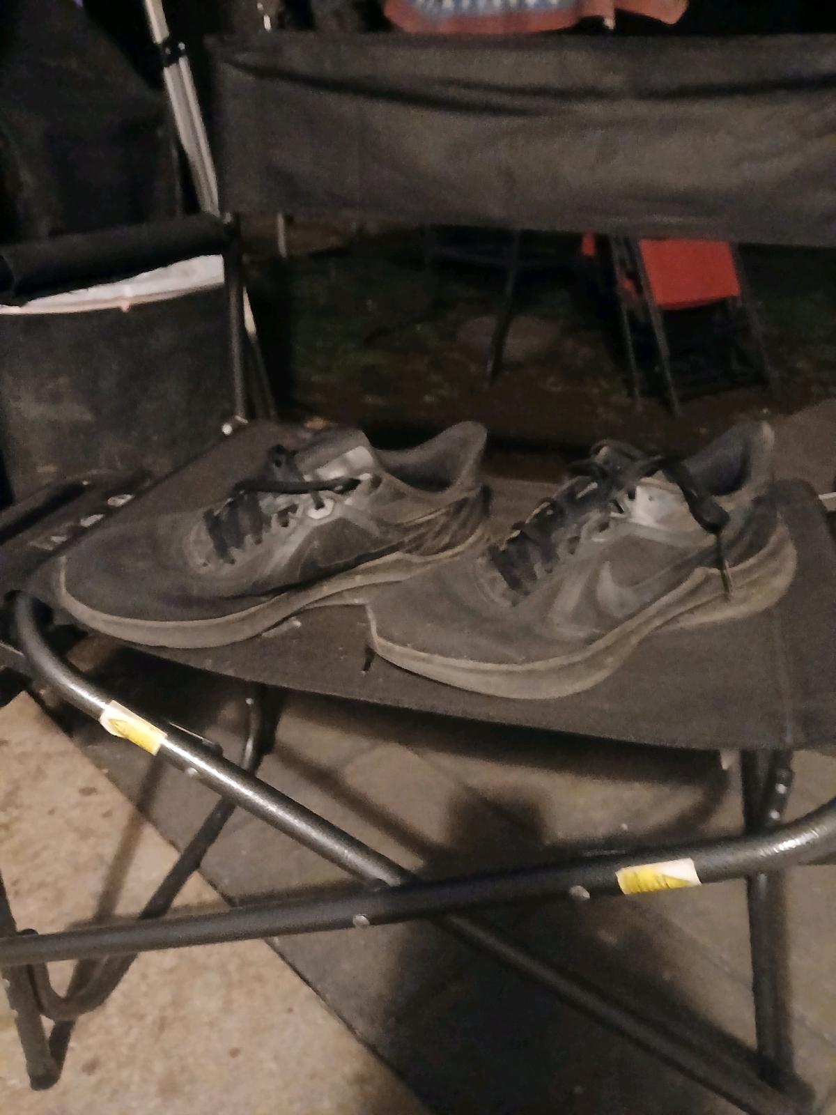 mens Nike athletic shoes