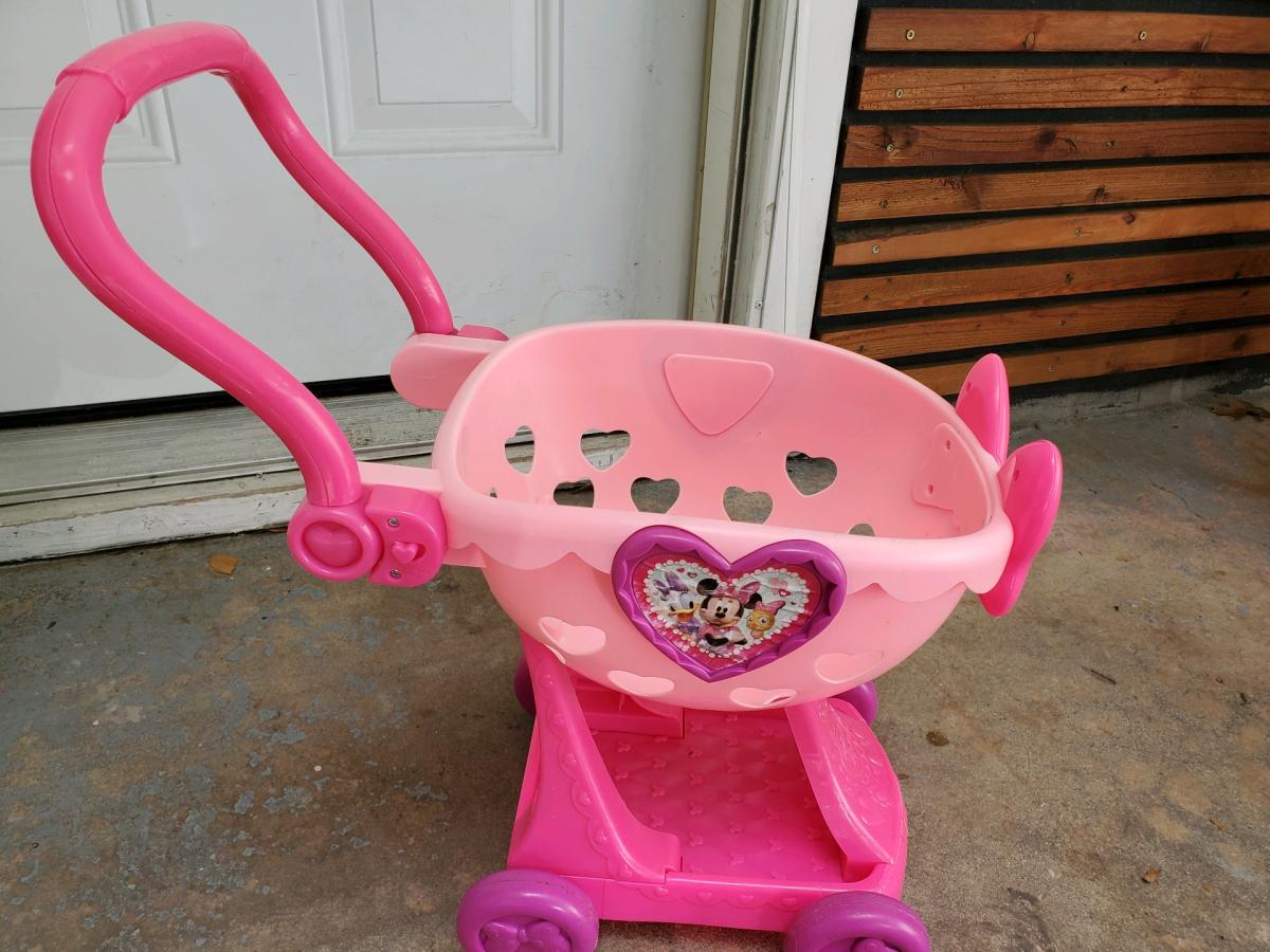 Minnie Toy Shopping Cart