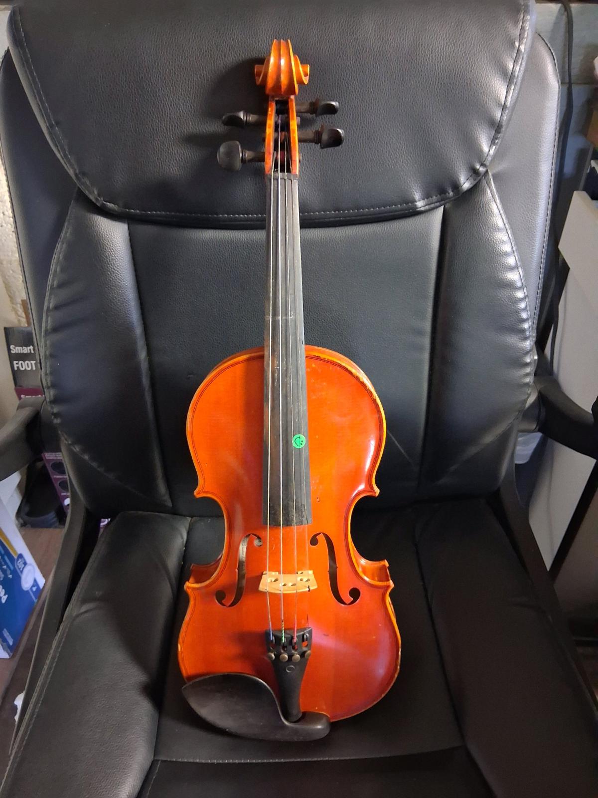 Baroque Violin Performance 300