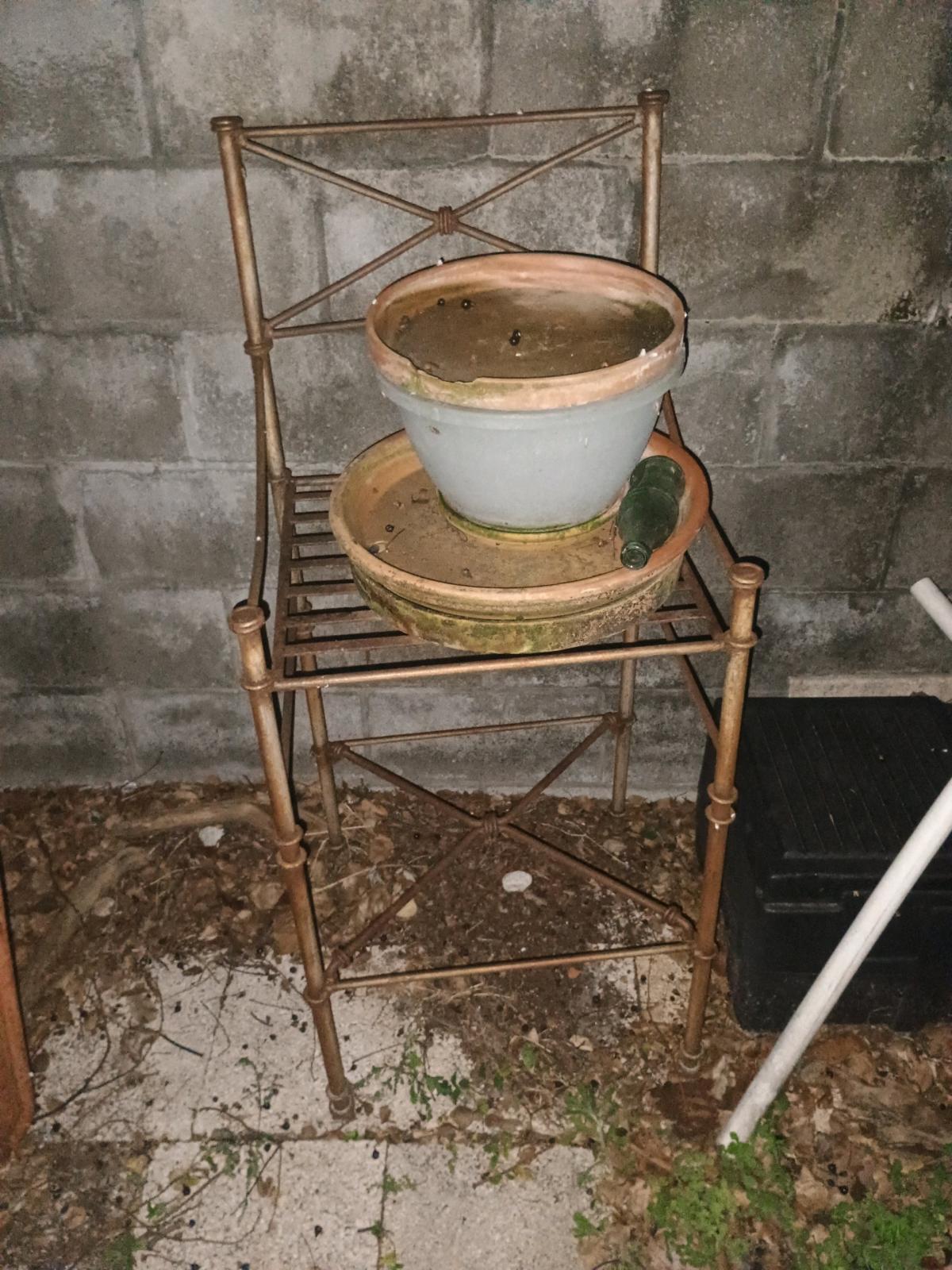 unique terracotta and porcelain decor