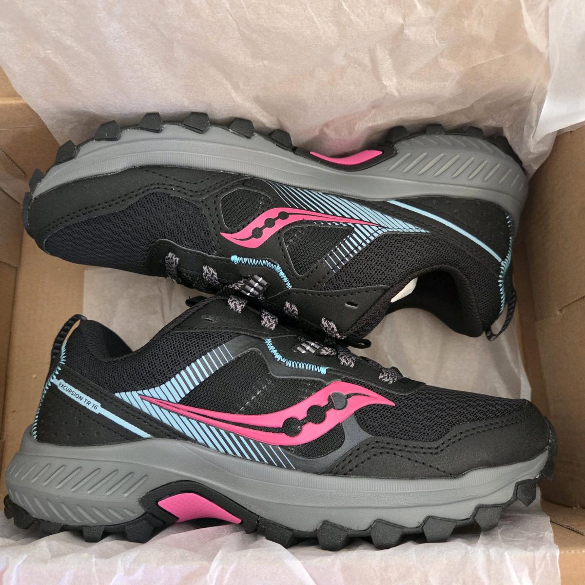 Saucony Excursion TR16 Womens size 65 New