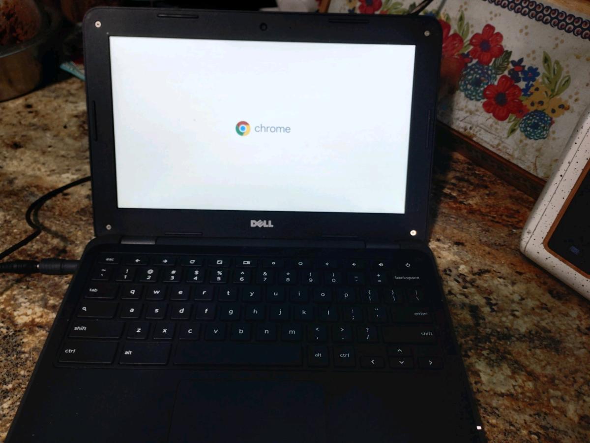 Dell Chromebook 3180 P26T