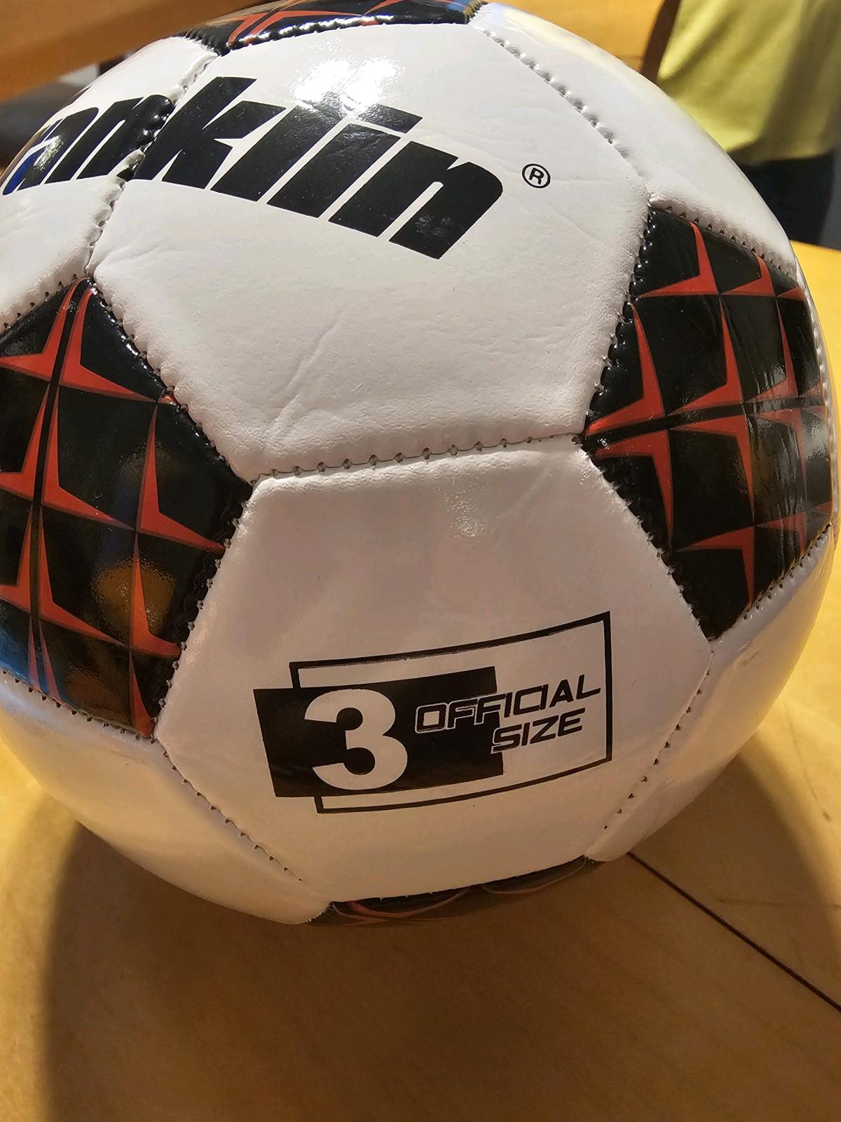 Franklin 3 official size Siccer balls