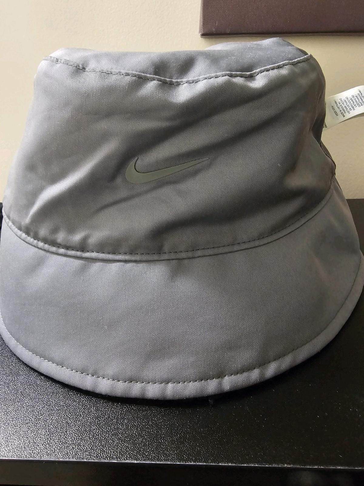 Nike reversible bucket hat