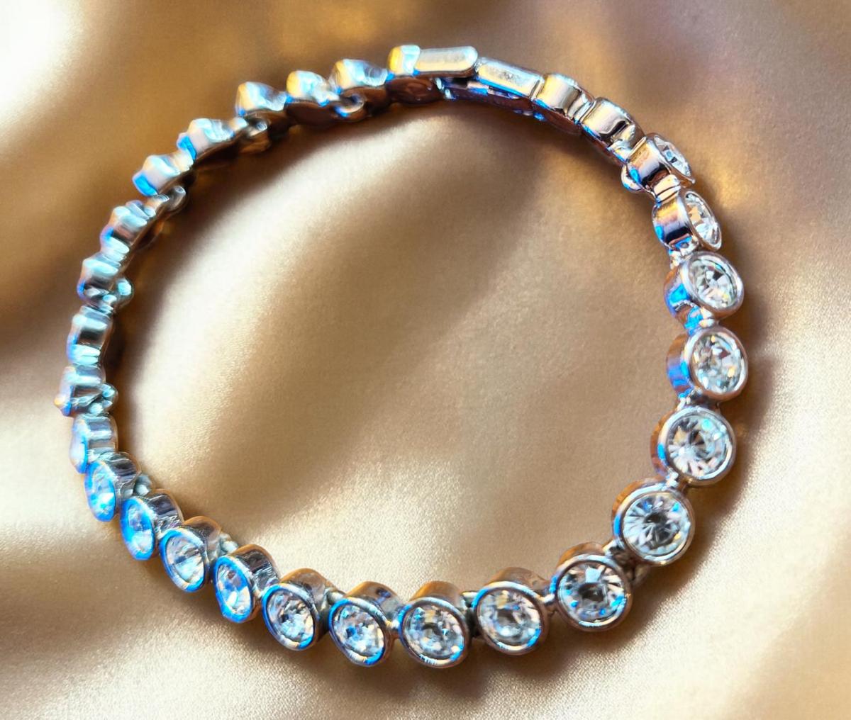 Stunning Swarovski Bezel Set Crystal Tennis Bracelet