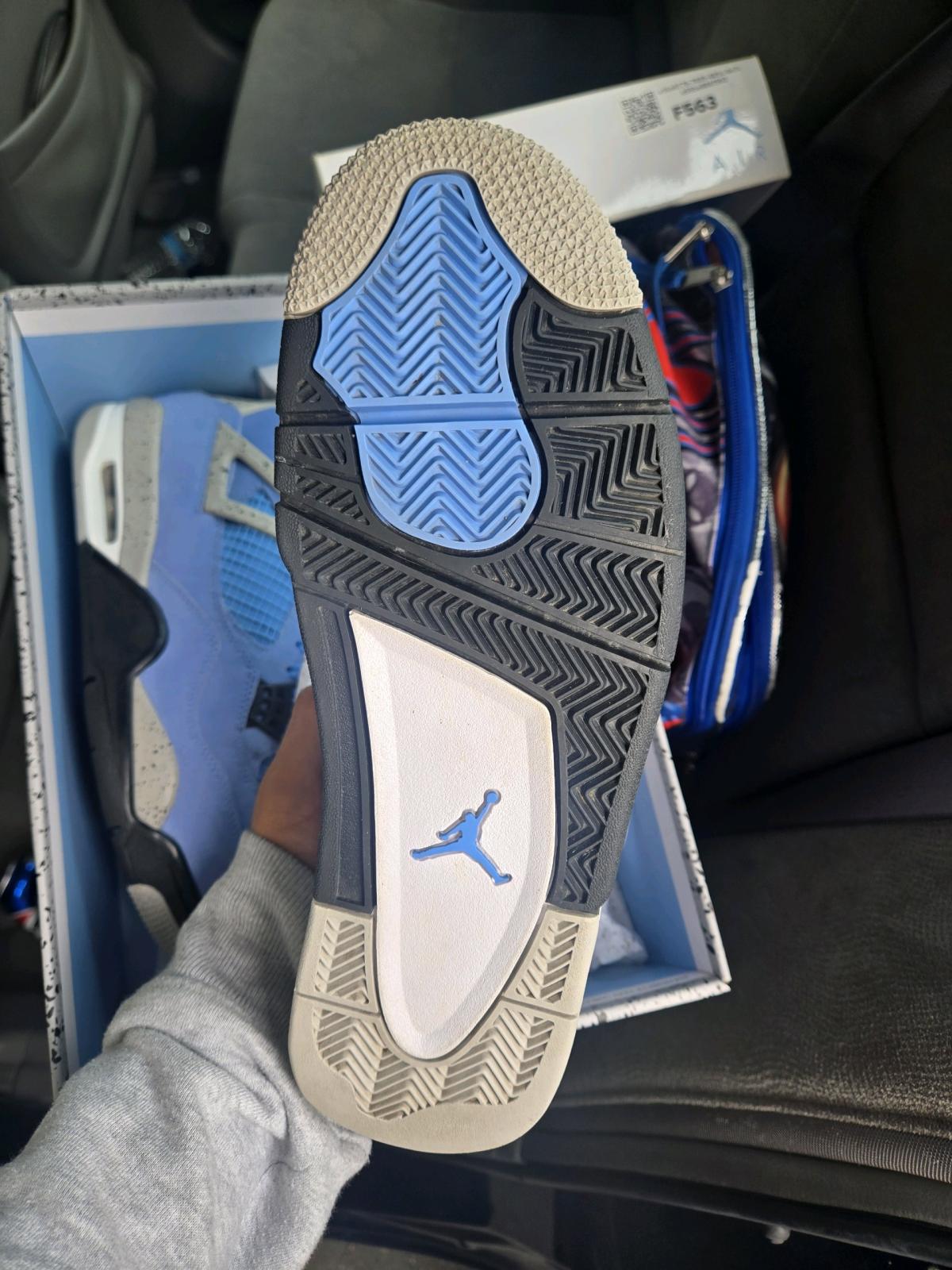unc 4s sz 95
