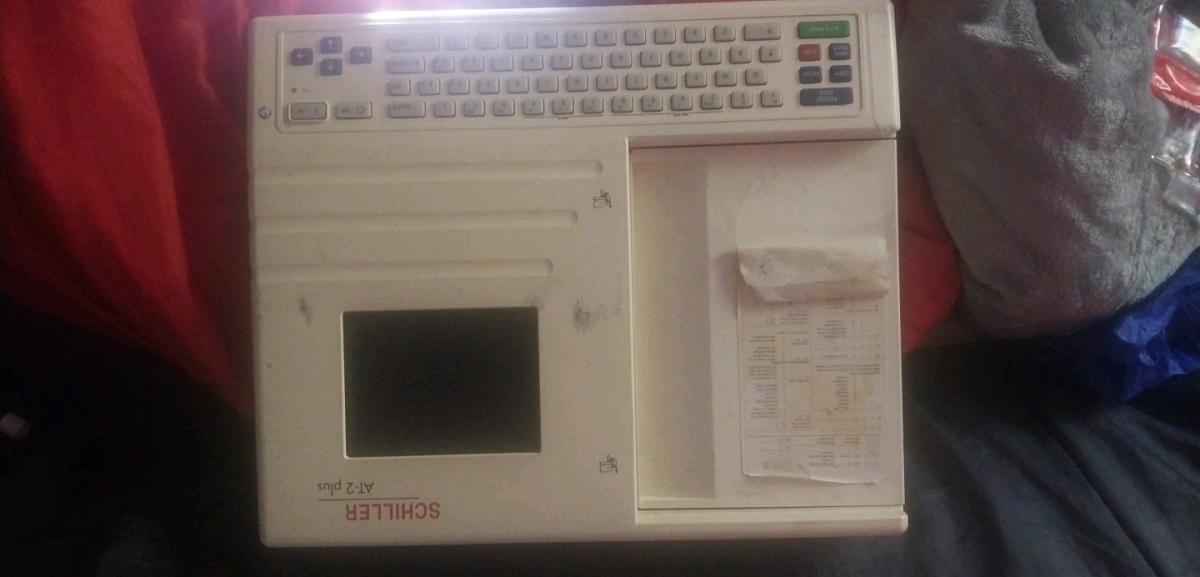 Schiller CARDIOVIT AT2 Plus Electrocardiograph EKG machine